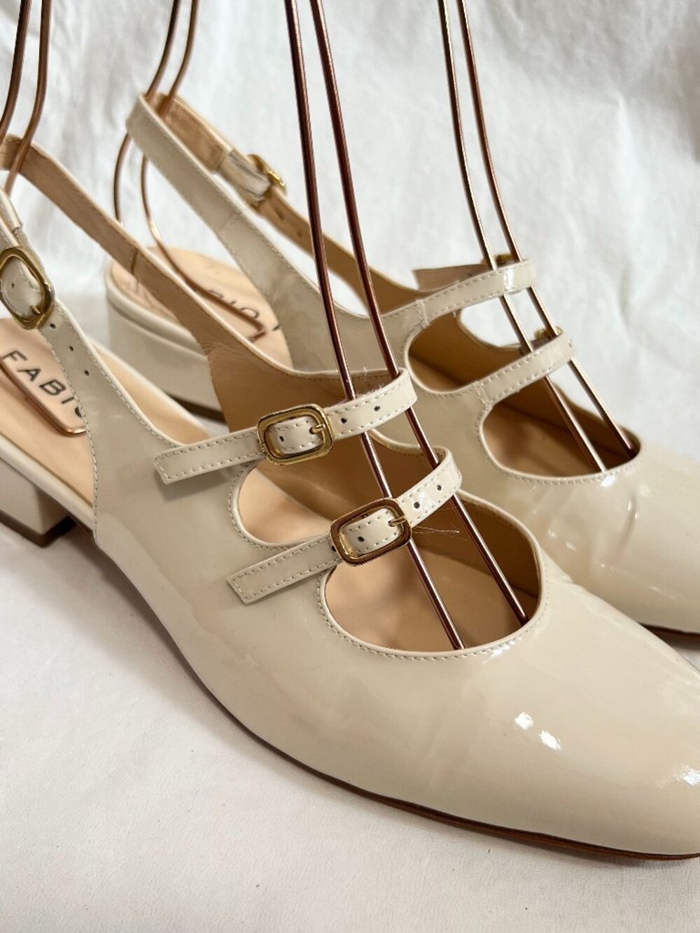 Fabio Rusconi mary janes 37.5 7.5 Nada cream beige patent leather low block heel